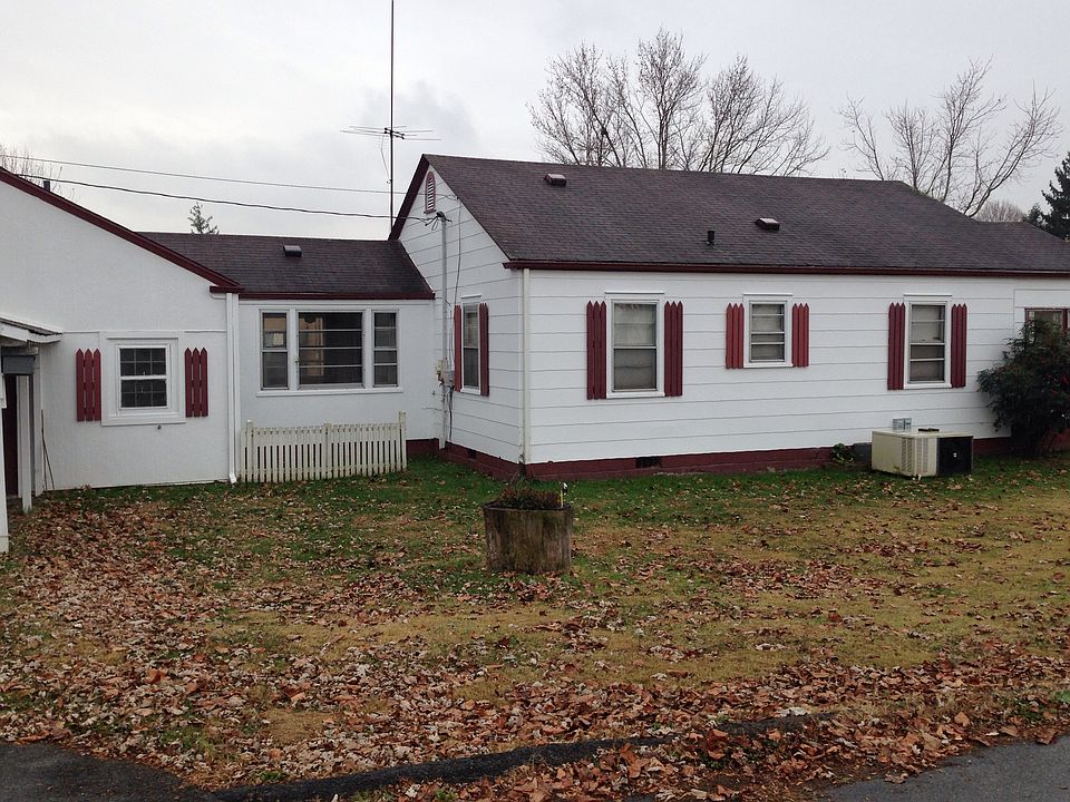 1st image of 900 Walker St