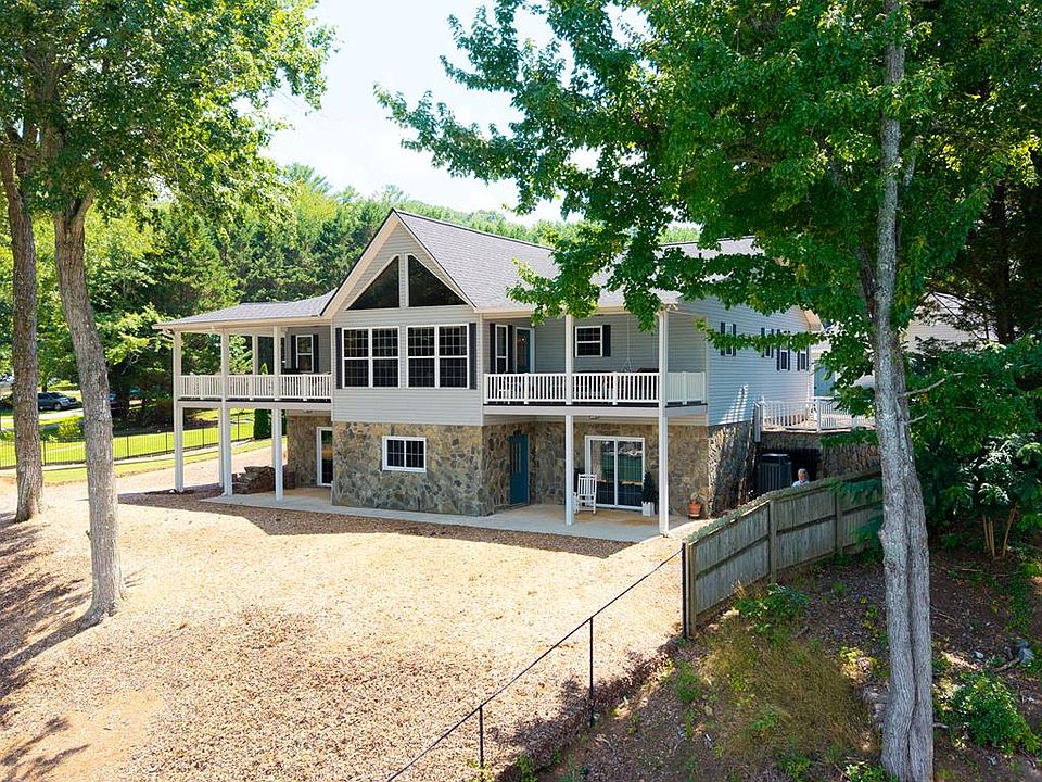 1st image of 354 Harrison Cir