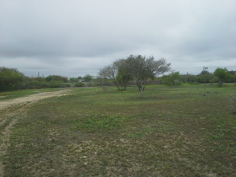 1st image of 221 County Road 5720
