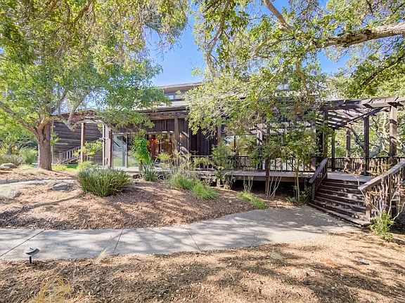 5th image of 4854 Perracca Road