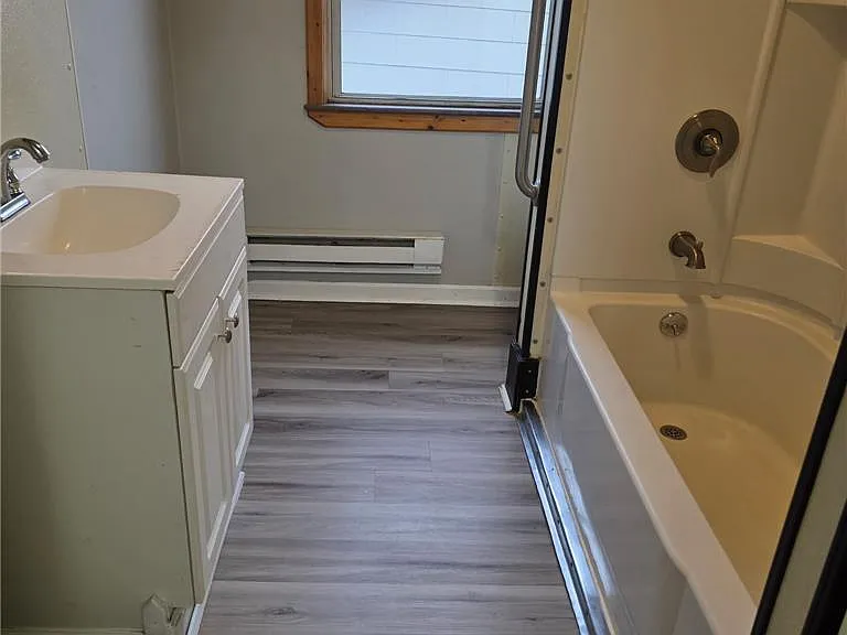 198 Gould St — Photo 9