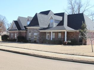 645 Rowan Oak Pl, Hernando, MS 38632