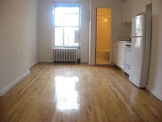 Rented by Glasser Realty LLC
