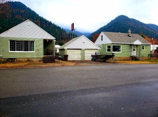 122 N 3rd St, Osburn, ID 83849