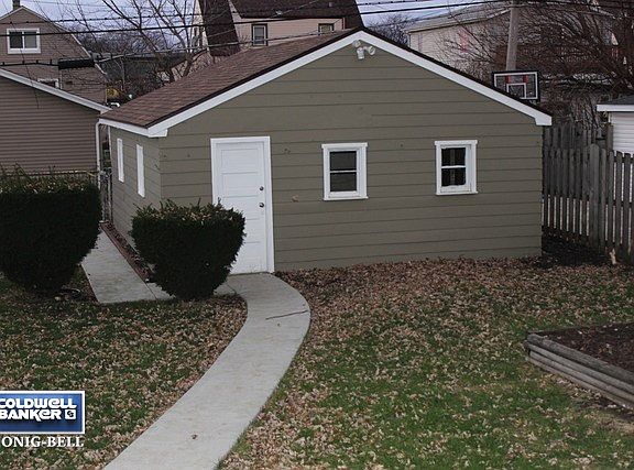 2nd image of 9418 S Albany Ave