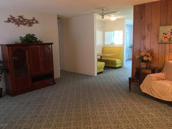 5th image of 217 Cambridge Dr