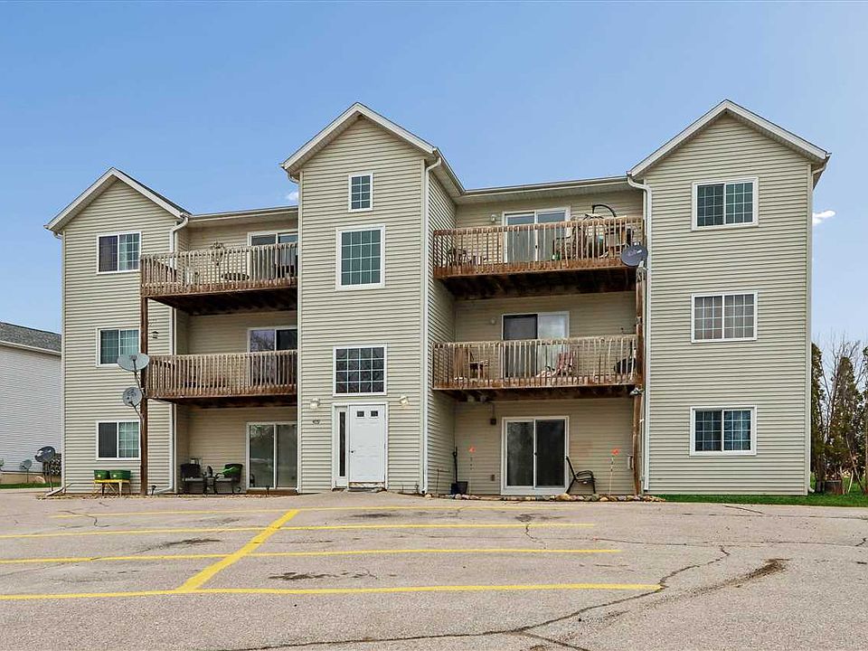 1st image of 409 James Blvd NW APT 11
