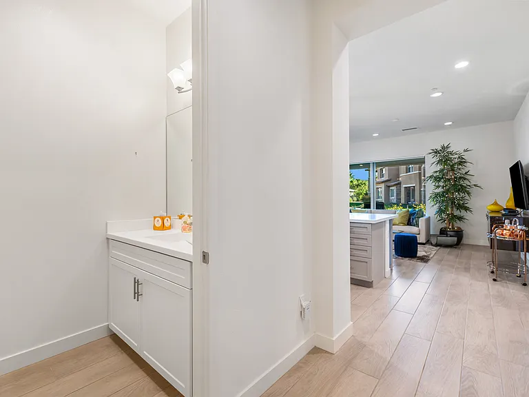 1701 Retreat Cir — Photo 39