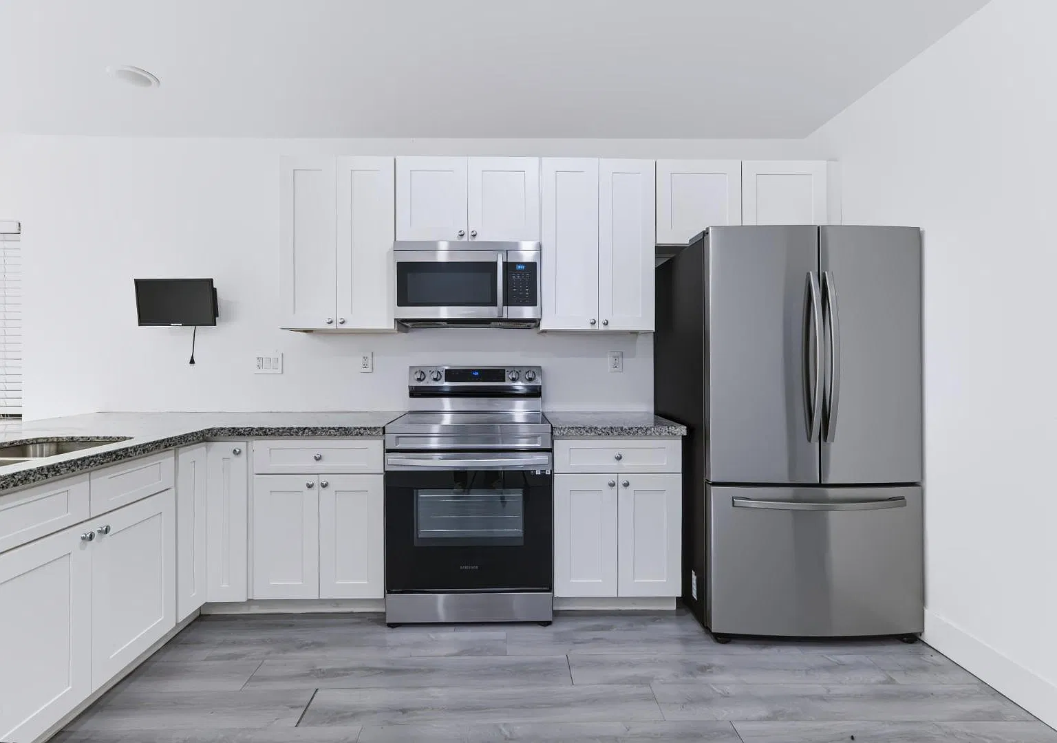 7777 NW 8 Ct - A — Photo 2
