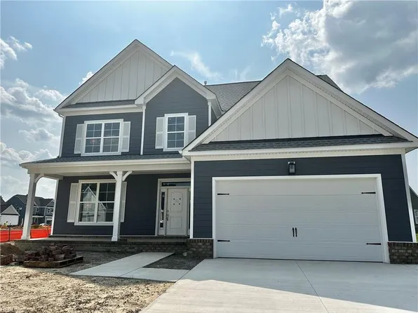 274 McCormick Dr, Suffolk, VA 23434