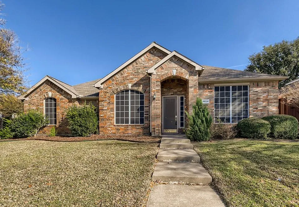 9028 Enchanted Ridge Dr