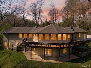 2567 Sugar Lake Rd, Pacific, MO 63069