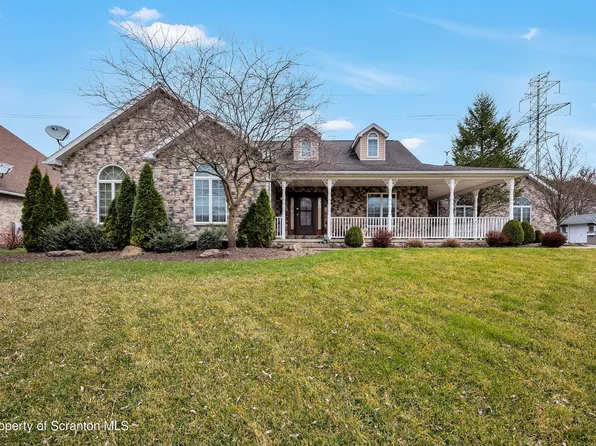 5 Widener Dr, Wilkes Barre, PA 18702