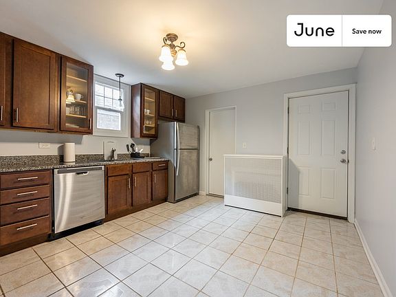 4th image of 2852 N Lawndale Ave