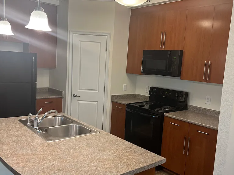 Belmont at Tryon Apartments — Photo 140
