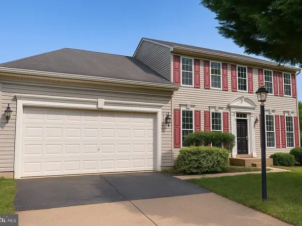 15489 Marsh Overlook Dr, Woodbridge, VA 22191