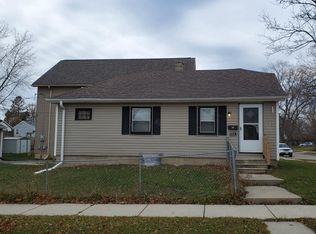 1722 Illinois St, Racine, WI 53405