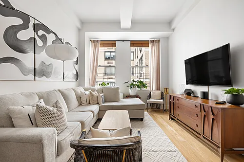 49 E 21st St #11D Photo 1 49 E 21st St #11D Photo 1