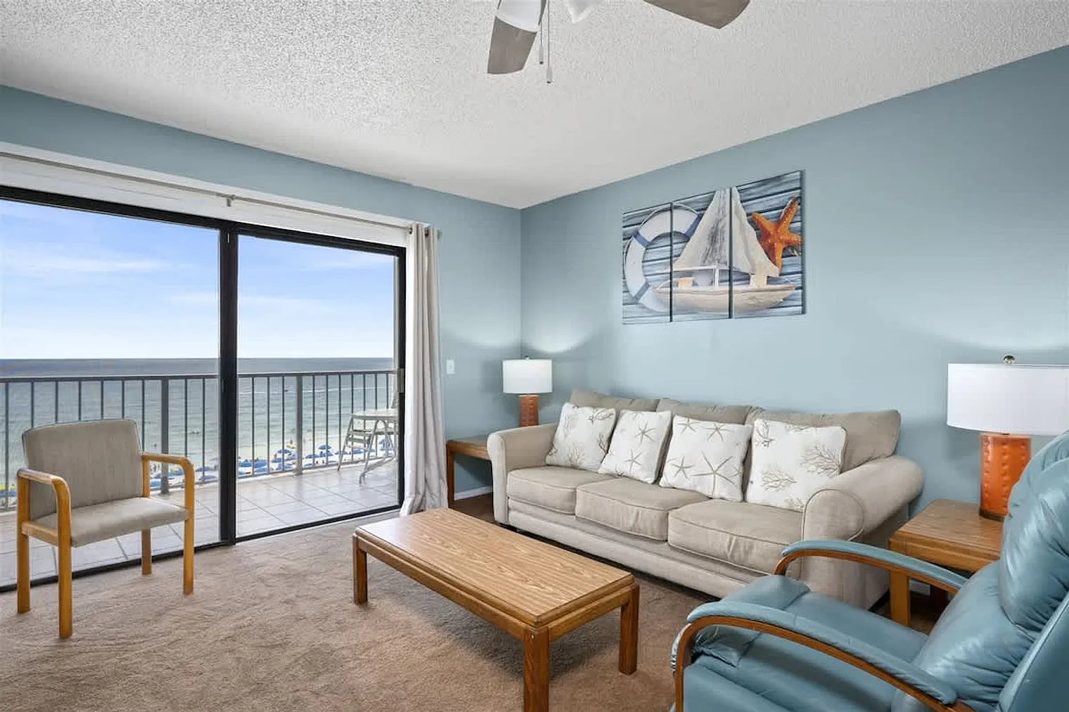 1 bed, 1.0 bath, 731 sqft, $1,327 — Photo 1
