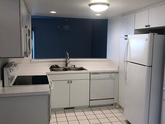 5th image of 5615 Drake Hollow Dr W #61