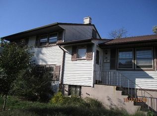 120 Burnham Dr, Fords, NJ