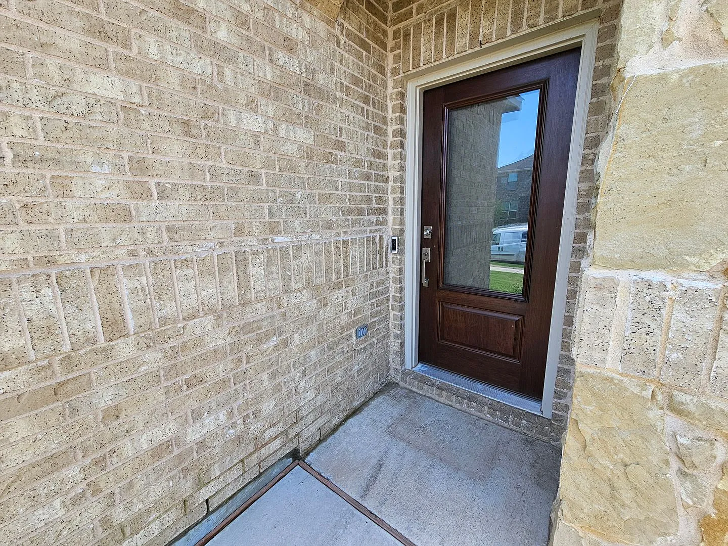 Charming 3-Bedroom Home with Open-Concept Living & Spacious Backyard — Photo 3