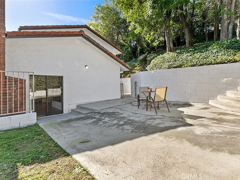 1321 Greenbriar Rd — Photo 50