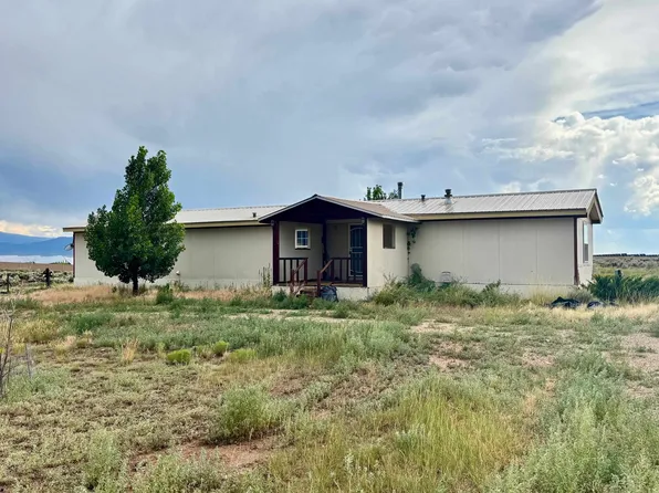69 Santistevan Rd, Taos, NM 87571