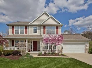 5685 Highbury Dr SE, Ada, MI 49301