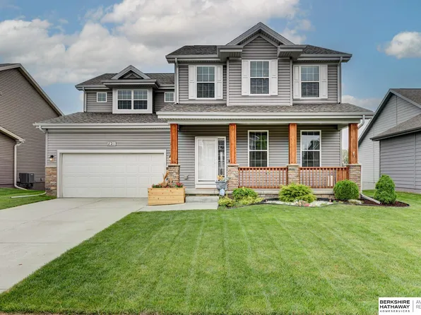 8211 N 172nd St, Bennington, NE 68007