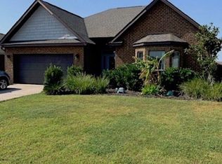 4261 Grove St, Gulf Shores, AL 36542