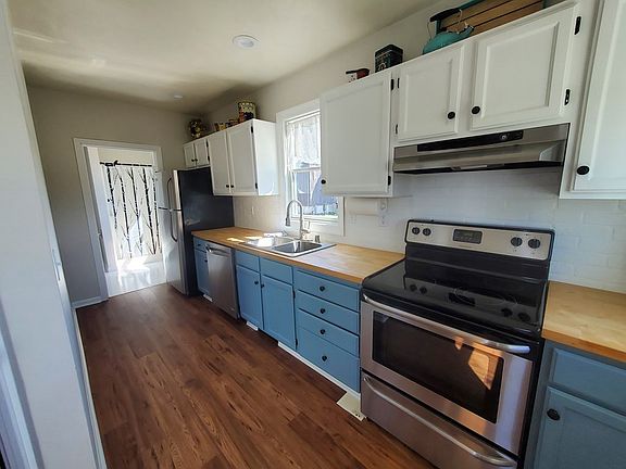 3rd image of 4084 Maple Tree Rd