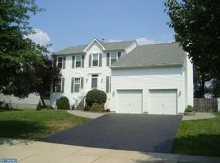 27 Foy Dr, Hamilton, NJ 08690