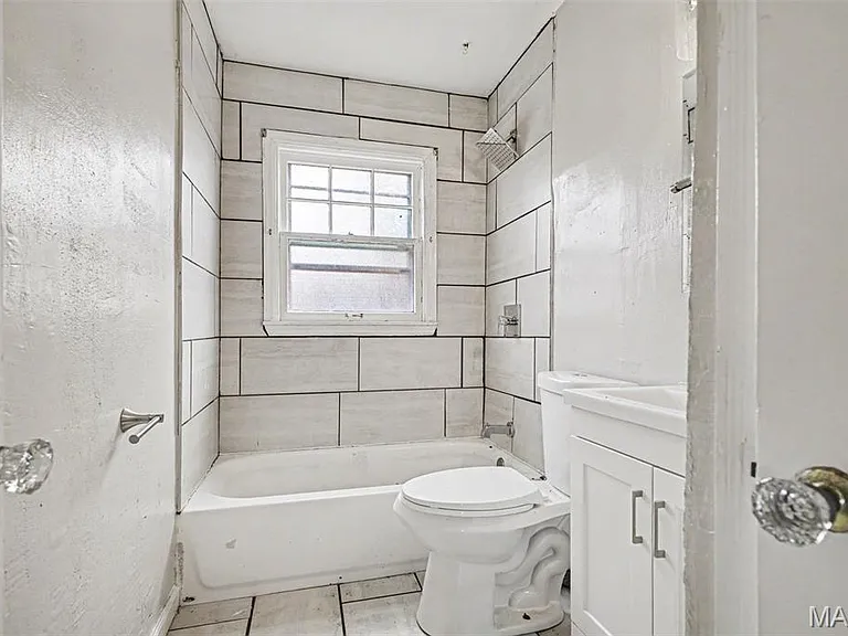 7030 Emma Ave — Photo 10
