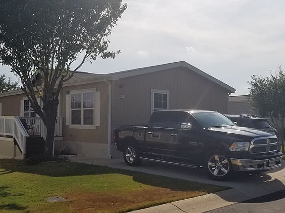 2nd image of 5849 Arcadia Cir #38