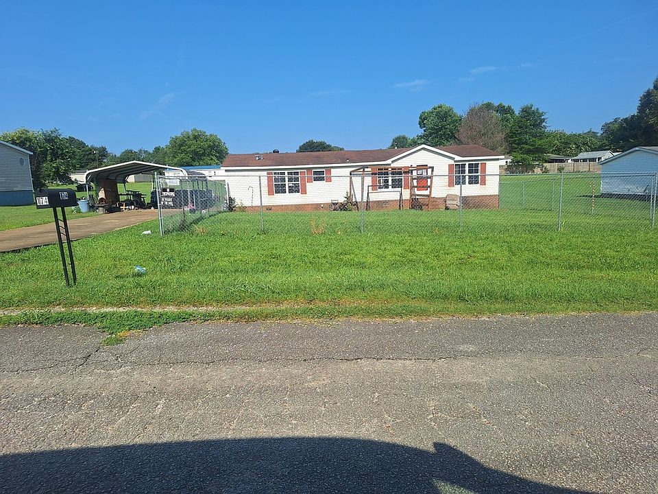 1st image of 174 Lakeshore Dr
