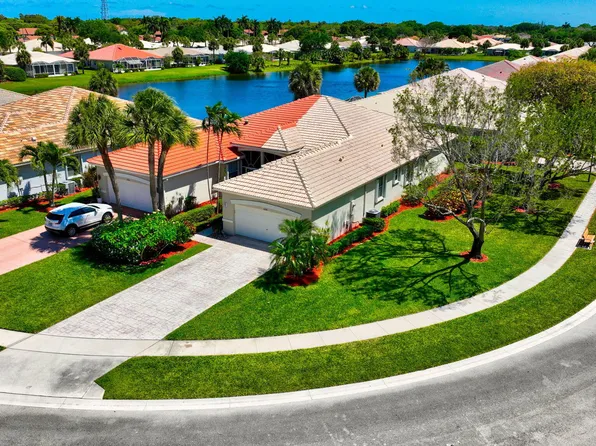 10641 Royal Caribbean Circle, Boynton Beach, FL 33437