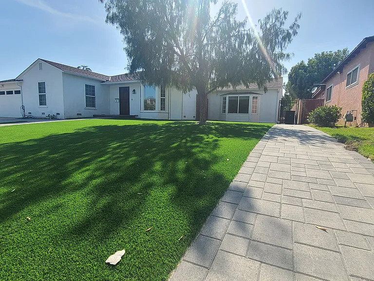 2019 N Manning St — Photo 5