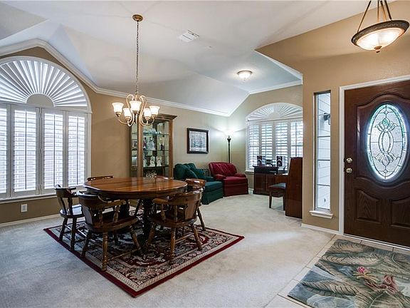 4th image of 6580 Fairlawn Dr
