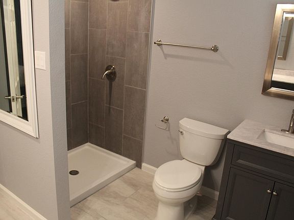 2nd image of 605 Dover Dr