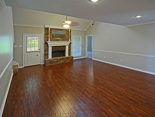 5th image of 4549 Pinegate Dr