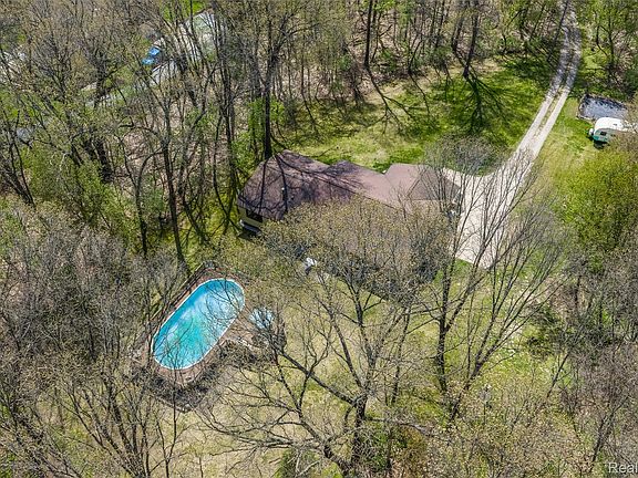2nd image of 9730 Gibbs Rd