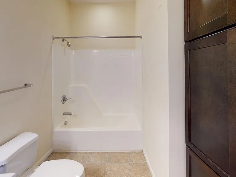 Windsor West | Specials Available — Photo 36