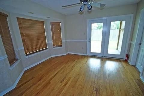 5th image of 246 River Village Dr