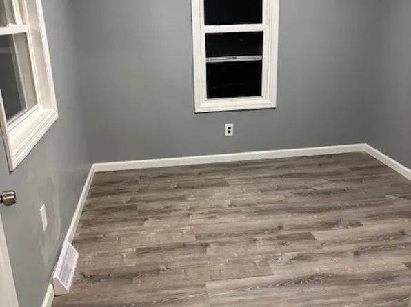 517 E Vine St, Millville, NJ 08332