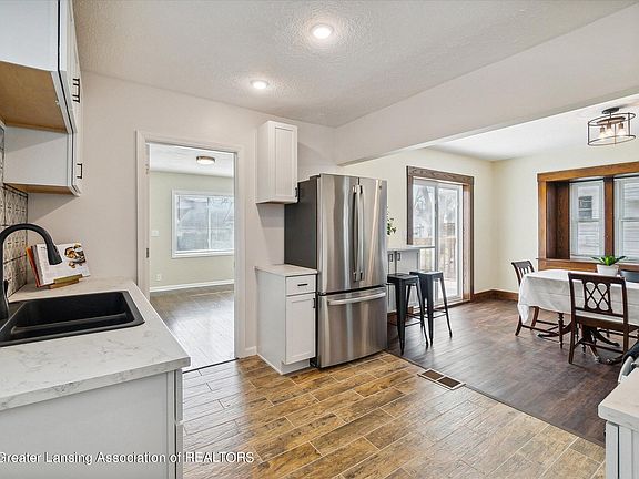 3rd image of 1509 Osborn Rd