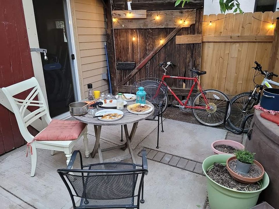 2nd image of 922 Sell Ave