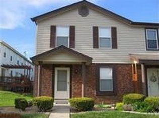 1348 Summergate Pkwy, Saint Charles, MO