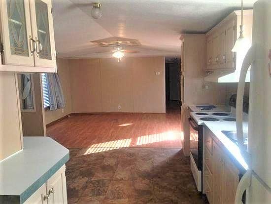 2nd image of 555 Parkwood Dr