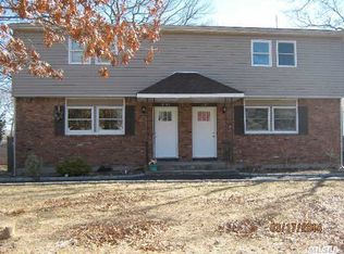 1187 Grundy Ave, Holbrook, NY 11741